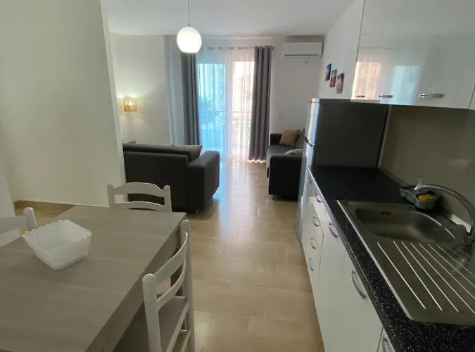 Best Summer Aparthotel *