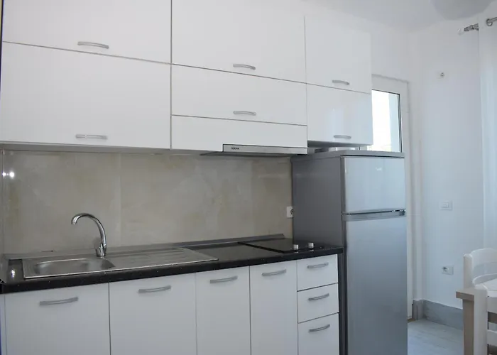 Best Summer Aparthotel Golem (Tirana)